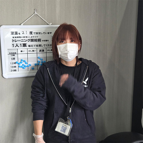 スタッフ顔写真