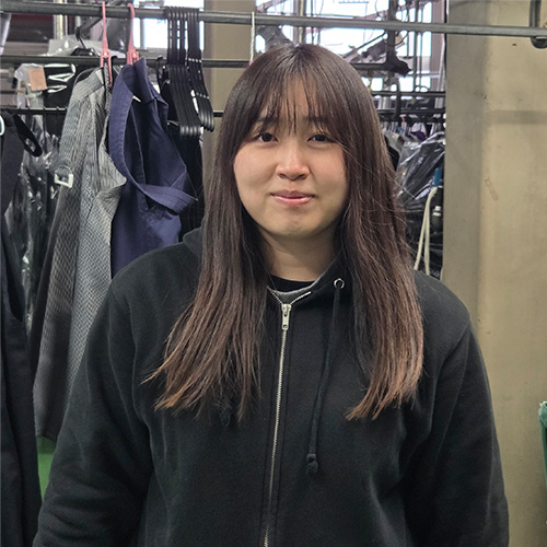 スタッフ顔写真